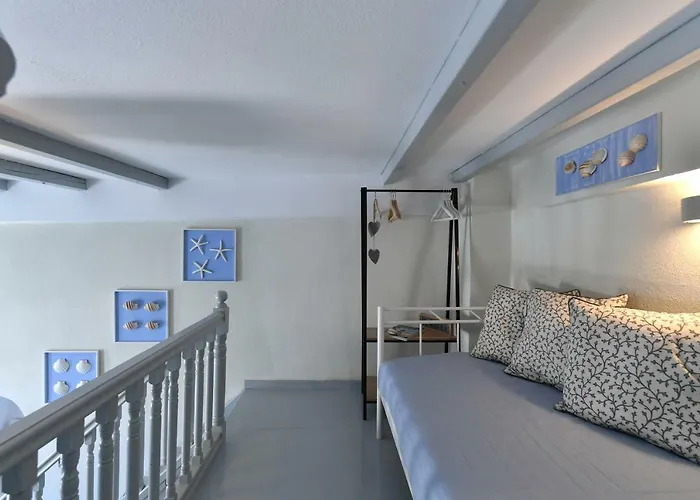 Almyra Seaview Maisonette In Vakantiehuis