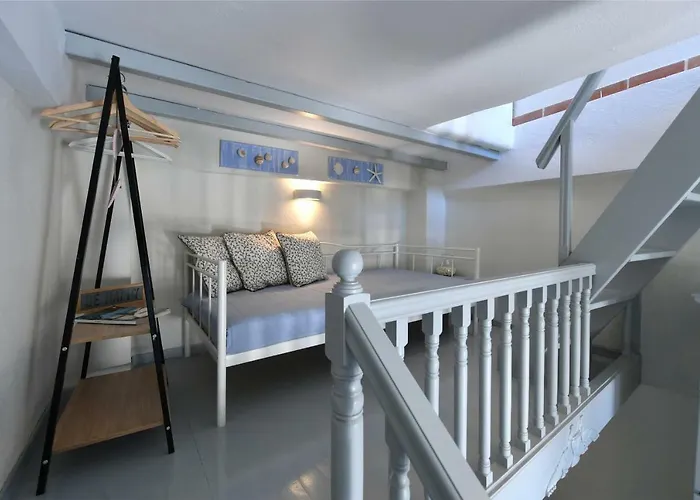 Almyra Seaview Maisonette In 別荘